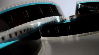 35 mm 'lik bir film şeridini kapat - makro çekim