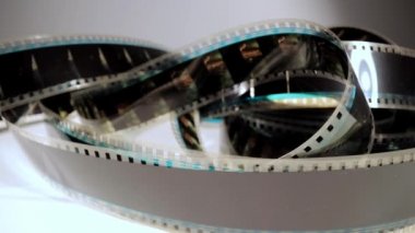 35 mm 'lik bir film şeridini kapat - makro çekim