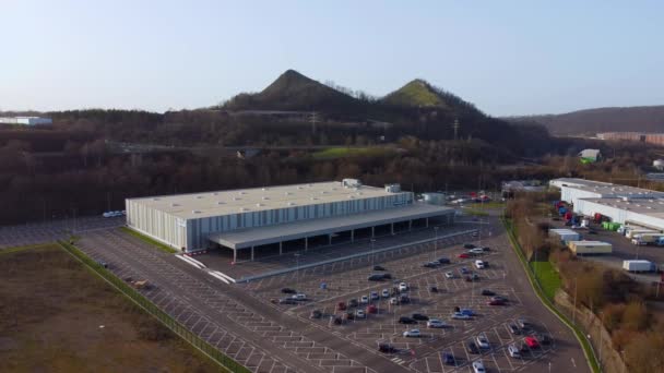 Amazon Logistics Center en Alemania - VOELKLINGEN, ALEMANIA - 22 DE FEBRERO DE 2020 — Vídeos de Stock
