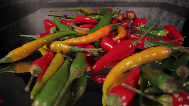 Mycket varm Rawit Chili paprika i närbild — Stockvideo
