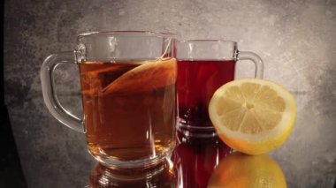 Yakından bakınca nefis limon çayı.