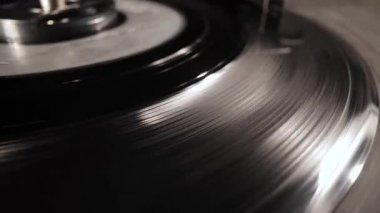 Yakın planda vinil kaydedici