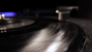 Yakın planda vinil kaydedici