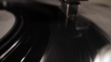 Yakın planda vinil kaydedici