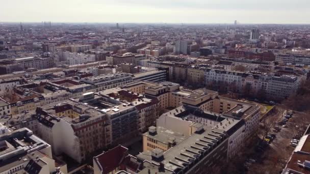 Berlin háztetői felett. — Stock videók