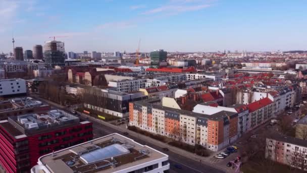 Hermosa ciudad de Berlín desde arriba - vista aérea — Vídeos de Stock