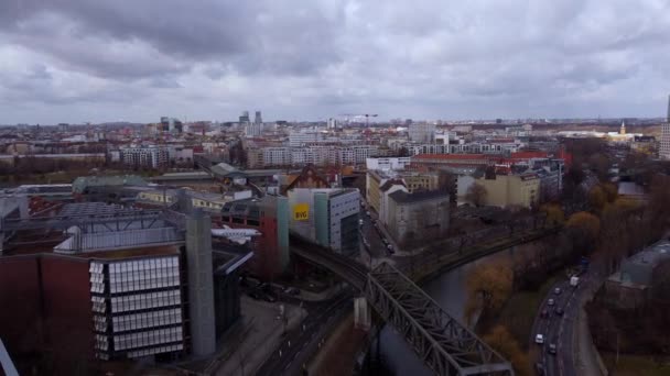 Niemieckie Muzeum Techniki w Berlinie - widok z lotu ptaka — Wideo stockowe