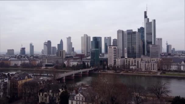 독일 프랑크푸르트의 스카이라인 - 금융 지구 — 비디오