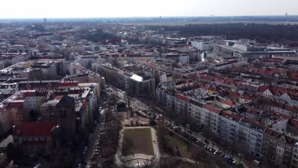 Ciudad de Berlín Neukoelln desde arriba — Vídeos de Stock