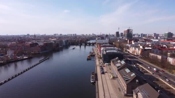 Schöne Stadt Berlin von oben - Luftaufnahme — Stockvideo