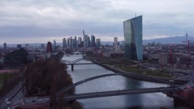 Frankfurt 'ta finans bölgesi ve Avrupa Merkez Bankası
