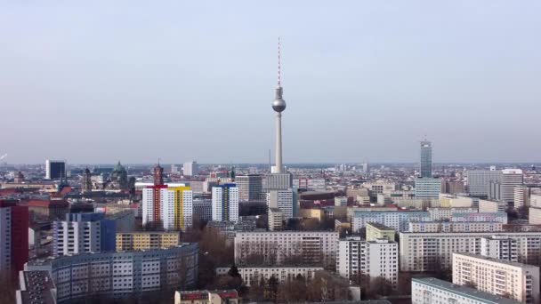Wunderbare Luftaufnahme über Berlin — Stockvideo