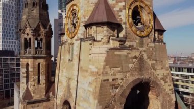 Berlin 'deki ünlü Kaiser Wilhelm Memorial Kilisesi