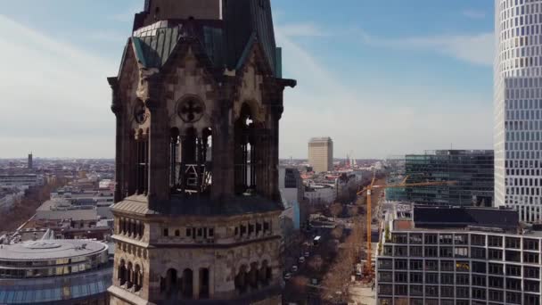 Berühmte Kaiser Wilhelm Gedächtniskirche in Berlin — Stockvideo