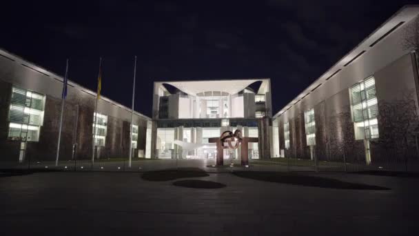 German Federal Chancellery in Berlin at night — Stock Video