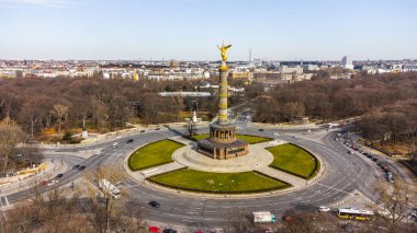 Yukarıdan Berlin Zafer Sütunu - hava görüntüsü