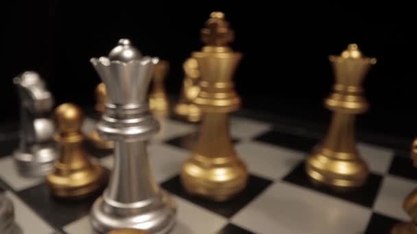 Ματ σε ένα παιχνίδι σκάκι - close up view — Αρχείο Βίντεο