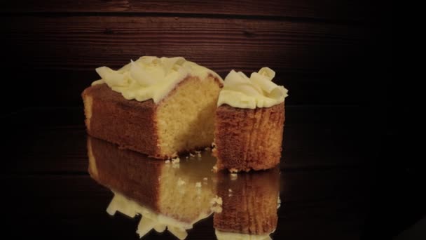 Citron fudge kaka på nära håll — Stockvideo