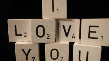 Küplere mektup yazmana bayılıyorum.