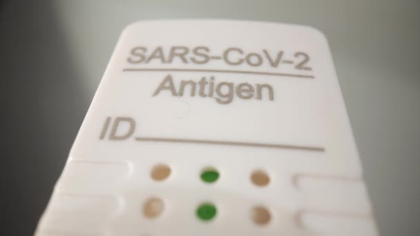 Sars COV 2 Fast Test - Covid-19 Antigen Test - CITY of FRANKFURT, GERMANY - MARCH 23, 2021 — 图库视频影像