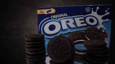 Oreo Kurabiyeleri Paketi - FRANKFURT, Almanya - 24 Mart 2021
