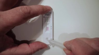 Corona Hızlı Testi uygulanıyor - Covid-19 Antijen Testi
