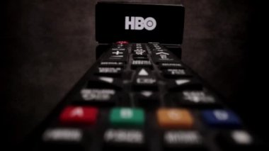HBO Pay TV - TV üzerinden Uçuş Uzaktan Kumanda - FRANKFURT, GERMANY ŞEHRİ - 29 Mart 2021