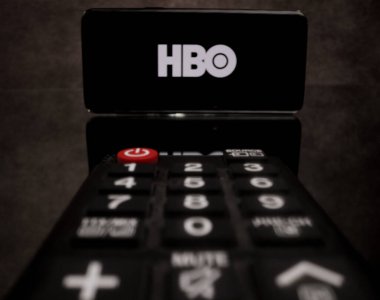 HBO Pay TV - TV üzerinden Uçuş Uzaktan Kumanda - FRANKFURT, GERMANY ŞEHRİ - 29 Mart 2021
