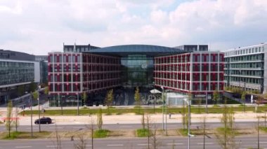 Lüksemburg 'un finans bölgesinde EY Company binası - LUXEMBURG Şehri, LUXEMBURG - 30 Nisan 2021