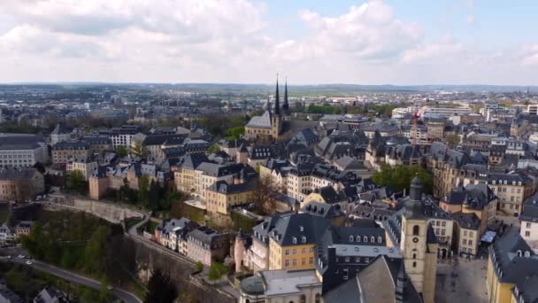 Toller Blick über die Stadt Luxemburg von oben — Stockvideo