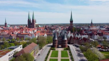 Lubeck Almanya 'nın ünlü Holsten Kapısı