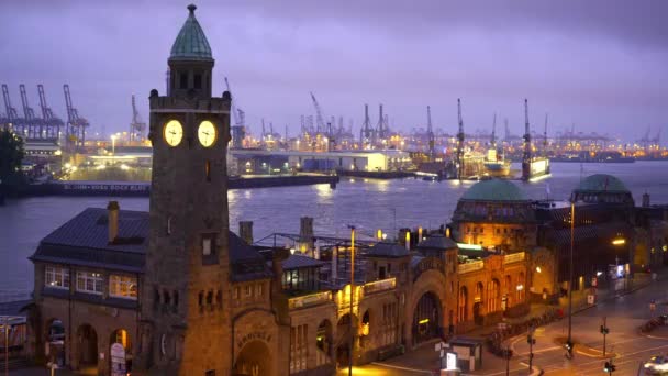 ハンブルクの港で有名な聖パウリ ランドングスブルケン ドイツ ハンブルク 2021年5月10日 — ストック動画