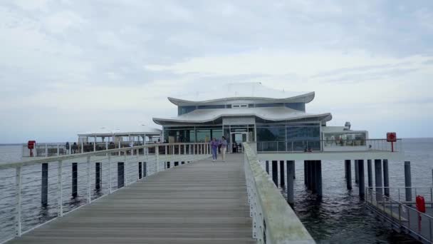 Seebrücke Timmendorfer Strand Der Ostsee Lubeck Deutschland Mai 2021 — Stockvideo