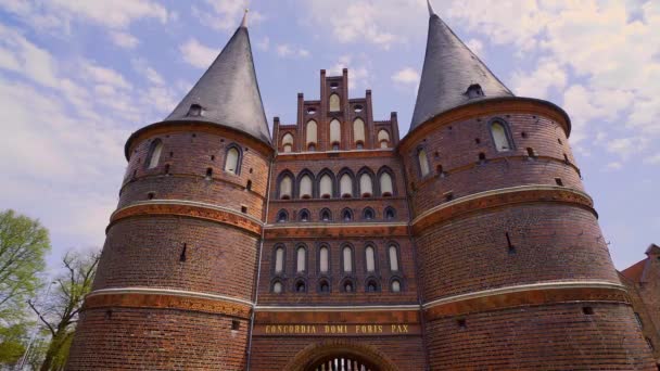 Berühmtes Holstentor Lübeck Reisefotos — Stockvideo