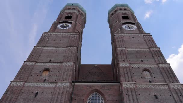 Πιο Διάσημη Εκκλησία Στο Μόναχο Καθεδρικός Ναός Frauenkirche Στην Ιστορική — Αρχείο Βίντεο