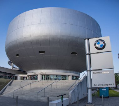 Münih 'teki BMW Genel Merkezi - MÜZİK, Almanya - 3 Haziran 2021