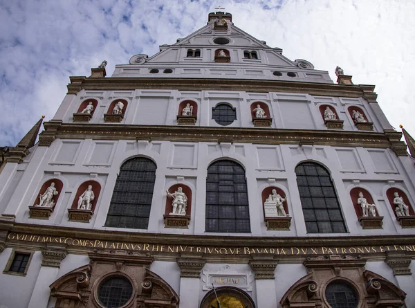 St Michaels Church in Munich - MUNICH, GERMANY - JUNE 03, 2021 - CITY OF MUNICH, GERMANY - JUNE 03, 2021 — Stock Photo, Image