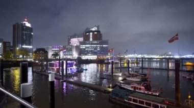 Hamburg Limanı - Geceleri muhteşem manzara