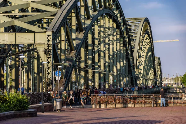 Berühmte Hohenzollernbrücke Köln Die Zum Dom Führt Köln Deutschland Juni — Stockfoto