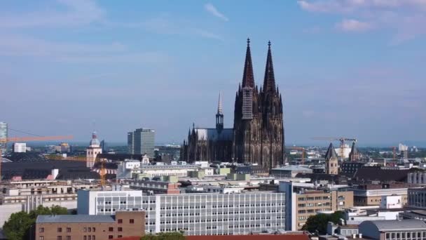 Město Kolín Nad Rýnem Německo Svou Slavnou Katedrálou Letecká Fotografie — Stock video