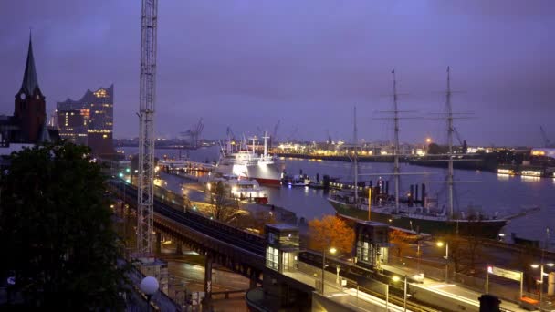 Famoso Pauli Landungsbruecken Puerto Hamburgo Increíble Vista Noche Fotografía Viaje — Vídeos de Stock