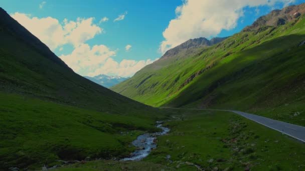 オーストリアのTimmelsjoch高い高山道路で素晴らしい自然 — ストック動画