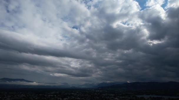 Beau ciel avec nuages pour le remplacement du ciel — Video