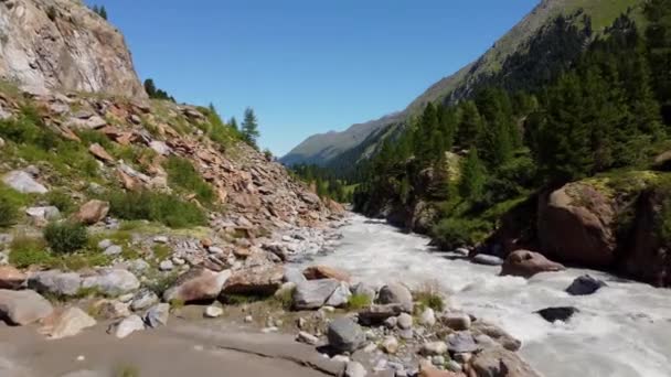 Hermoso valle de Kaunertal en los Alpes austríacos - famoso glaciar en Austria — Vídeos de Stock