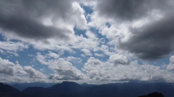 Piękne niebo z chmurami do wymiany nieba — Wideo stockowe