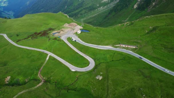 Высокая альпийская дорога Тиммельсйоха в Австрии называется Пассо Ромбо — стоковое видео