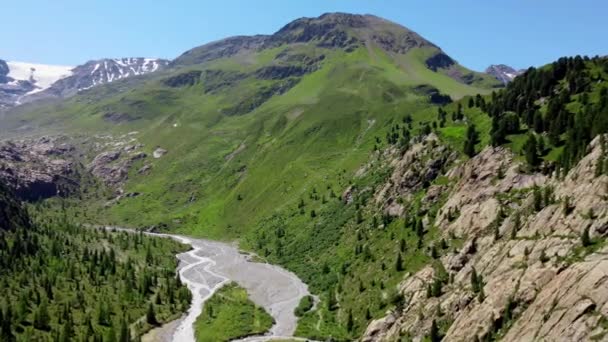 Bella valle del Kaunertal nelle Alpi austriache - famoso ghiacciaio in Austria — Video Stock