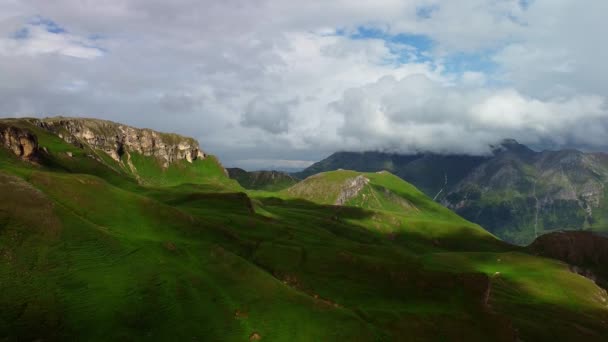 Grossglockner High Alpine Road i Österrike - flygbild — Stockvideo