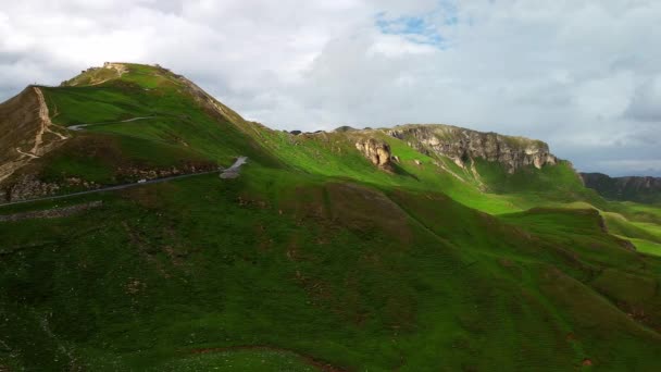 Grossglockner High Alpine Road i Österrike - flygbild — Stockvideo