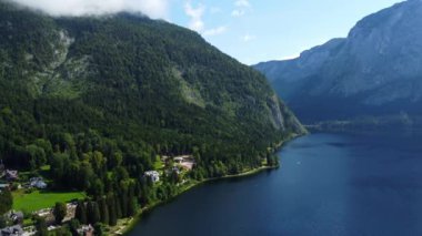 Avusturya 'daki Altaussee Gölü - hava manzaralı